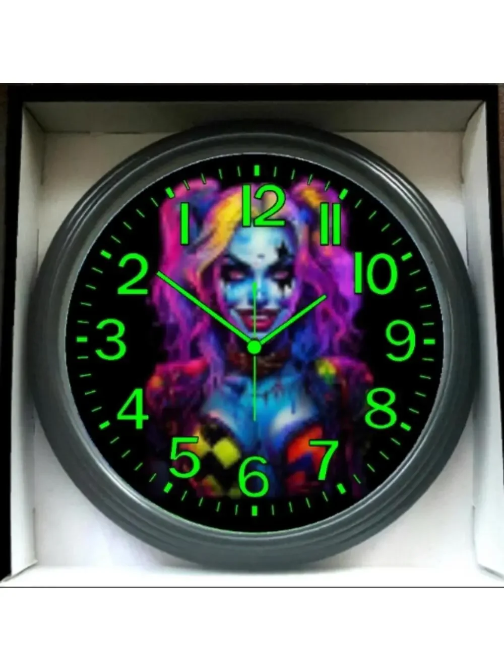 Charlie Quinn REVERSE TICKING CLOCK Glow In The Dark Wall Clock New!